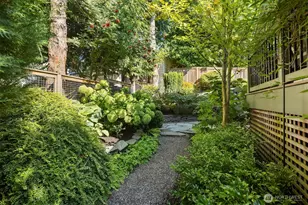 3449 Magnolia Blvd W, Seattle, WA 98199 - Photo 25