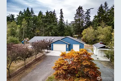 2033 Navy Lane, Oak Harbor, WA 98277 - Photo 3
