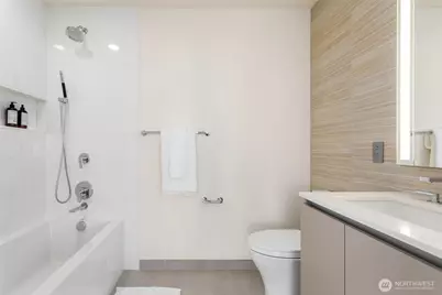 2510 6th Avenue #402, Seattle, WA 98121 - Photo 21