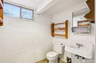 600 E 38th St, Vancouver, WA 98663 - Photo 23