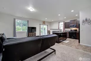 336 York St, Woodland, WA 98674 - Photo 7