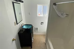 2716 Sylvan Dr W, University Place, WA 98466 - Photo 9