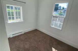 2716 Sylvan Dr W, University Place, WA 98466 - Photo 11