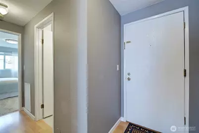 10106 Greenwood Avenue N #302, Seattle, WA 98133 - Photo 11
