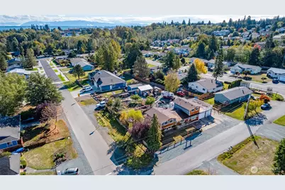 1607 B Avenue, Anacortes, WA 98221 - Photo 3