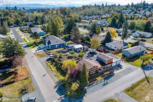 1607 B Ave, Anacortes, WA 98221 - Photo 3