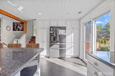 1607 B Avenue, Anacortes, WA 98221 - Photo 11