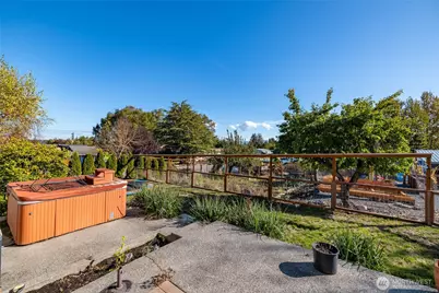 1607 B Avenue, Anacortes, WA 98221 - Photo 35