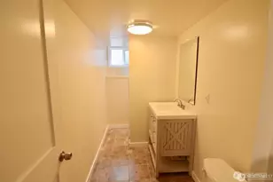 1409 NW 65th St, Seattle, WA 98117 - Photo 17