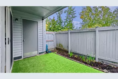 8823 Holly Drive #H103, Everett, WA 98208 - Photo 11