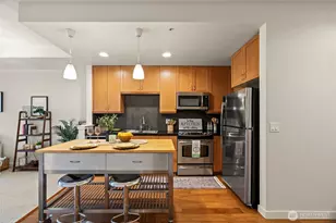 16141 Cleveland St, Redmond, WA 98052 - Photo 9