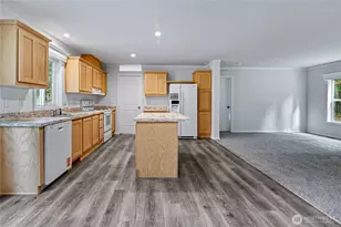 18415 Hames St SE, Yelm, WA 98597 - Photo 9