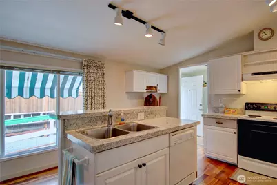 2901 Schuller Place, Mount Vernon, WA 98273 - Photo 11