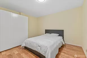 130 105th Ave SE, Bellevue, WA 98004 - Photo 17