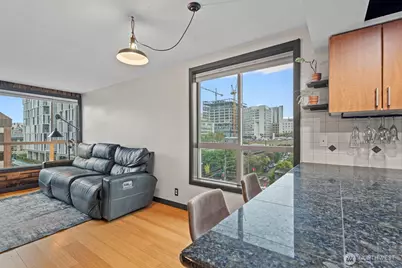 905 Cherry Street #601, Seattle, WA 98104 - Photo 9
