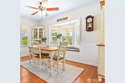 8731 Valley View Road, Custer, WA 98240 - Photo 11