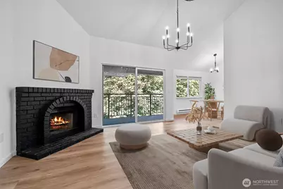 12719 NE 116th Street #E302, Kirkland, WA 98034 - Photo 3