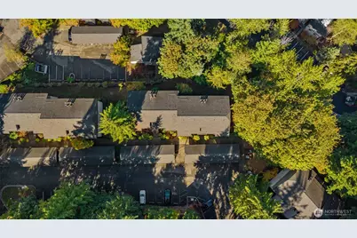 12719 NE 116th Street #E302, Kirkland, WA 98034 - Photo 25