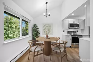 12719 NE 116th St, Kirkland, WA 98034 - Photo 9