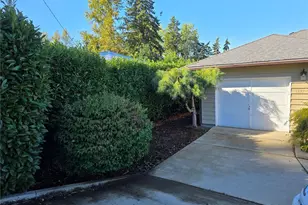 1227 Puget St, Bellingham, WA 98225 - Photo 9