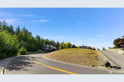 2904 17th Street, Anacortes, WA 98221 - Photo 9