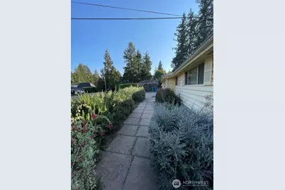 15541 Palatine Avenue N, Shoreline, WA 98133 - Photo 5