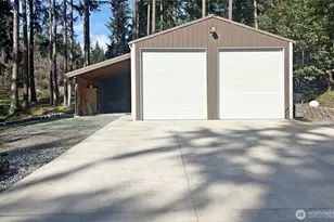 898 E Meadowood Ln, Freeland, WA 98249 - Photo 11