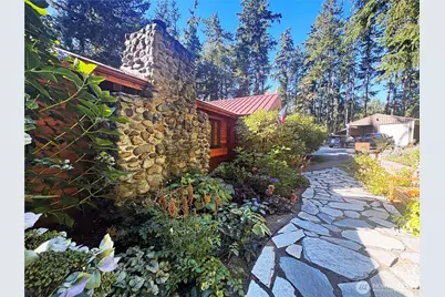 898 E Meadowood Lane, Freeland, WA 98249 - Photo 3