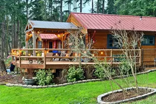 898 E Meadowood Ln, Freeland, WA 98249 - Photo 9