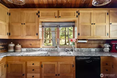 898 E Meadowood Lane, Freeland, WA 98249 - Photo 19