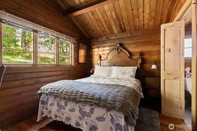 898 E Meadowood Lane, Freeland, WA 98249 - Photo 25