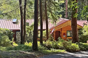 898 E Meadowood Ln, Freeland, WA 98249 - Photo 5