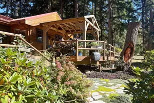 898 E Meadowood Ln, Freeland, WA 98249 - Photo 9