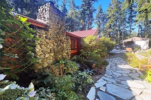 898 E Meadowood Ln, Freeland, WA 98249 - Photo 5