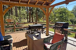 898 E Meadowood Ln, Freeland, WA 98249 - Photo 11