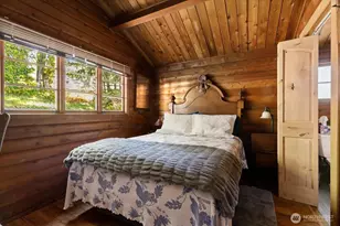 898 E Meadowood Ln, Freeland, WA 98249 - Photo 23