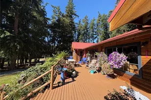 898 E Meadowood Ln, Freeland, WA 98249 - Photo 7