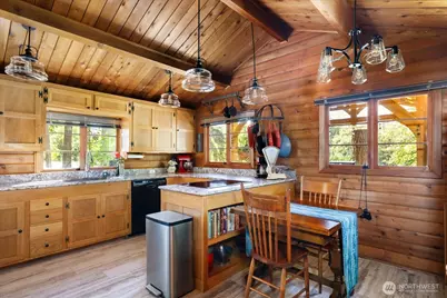 898 E Meadowood Lane, Freeland, WA 98249 - Photo 17