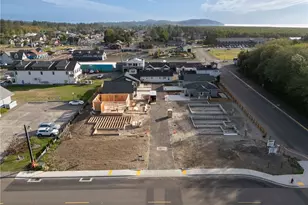 121 7th St SW, Long Beach, WA 98631 - Photo 9