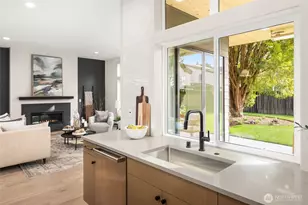 13113 NE 104th St, Kirkland, WA 98033 - Photo 9