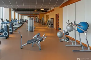 737 Olive Way, Seattle, WA 98101 - Photo 33