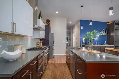 13017 3rd Avenue NW, Seattle, WA 98177 - Photo 5