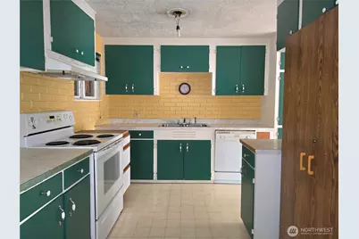 2216 Pershing Street, Aberdeen, WA 98520 - Photo 7