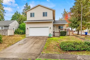 800 Harris St, Kelso, WA 98626 - Photo 1