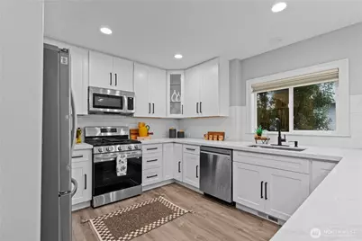 10211 SE 237th Street, Kent, WA 98031 - Photo 7