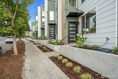 6402 Fauntleroy Way SW, Seattle, WA 98136 - Photo 5