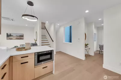 6402 Fauntleroy Way SW, Seattle, WA 98136 - Photo 13