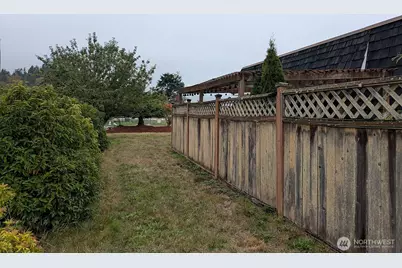 72 Sea View Drive, Port Angeles, WA 98362 - Photo 33