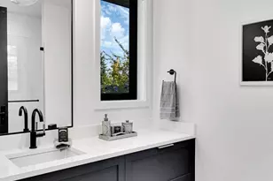 5632 NE 55th St, Seattle, WA 98105 - Photo 27