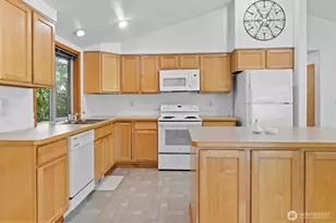 8939 Buttonwood Ln NE, Olympia, WA 98516 - Photo 25